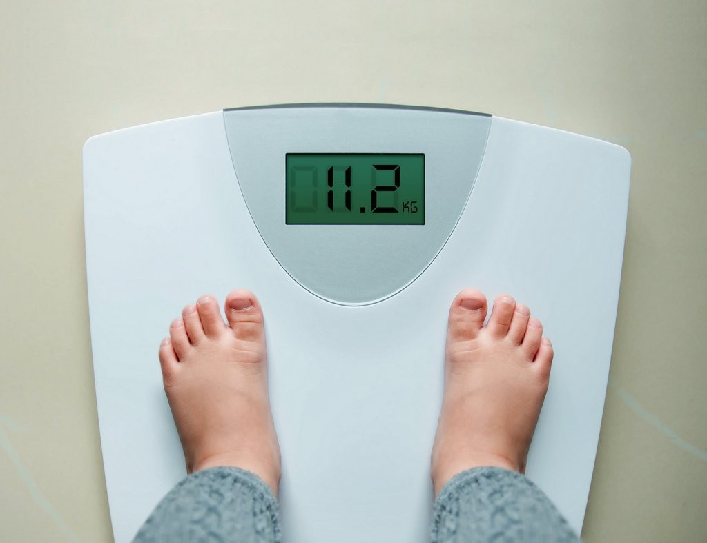Cân nặng trẻ 3 tuổi bao nhiêu là hợp lý? Yếu tố ảnh hưởng đến cân nặng của trẻ